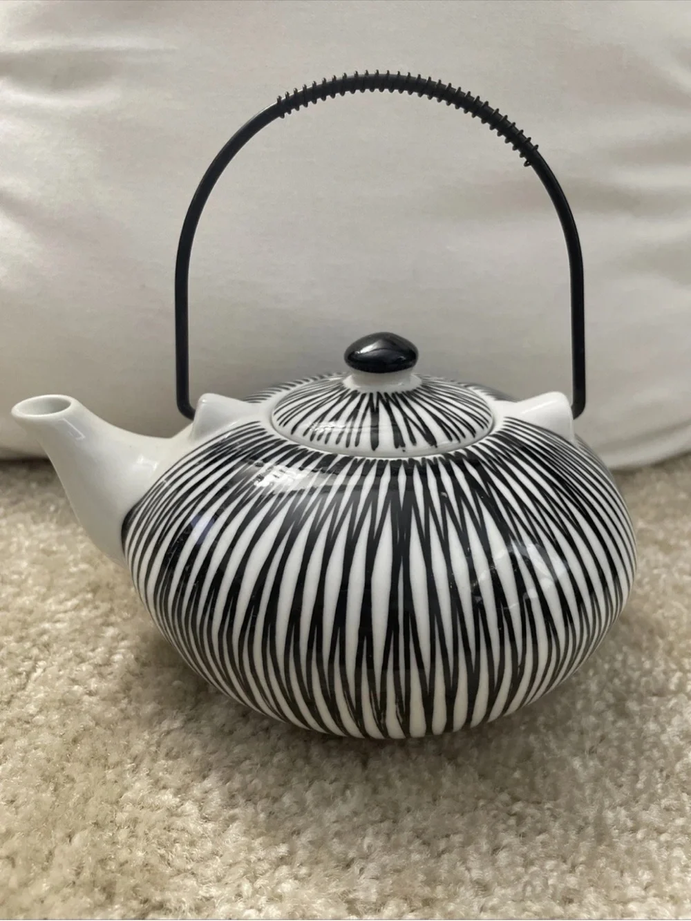 Pier 1 AKINA Teapot with 4 Cups Hand-Painted Porcelain Black & White Tea Set